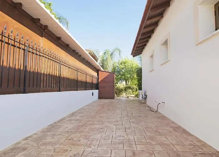 Villa Louisa Aya Napa